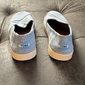 Toms Women’s Slip-on Shoes Light Blue Size 7